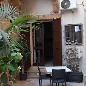 A Un Passo Dal Centro Di Casa vacanze Marsala
